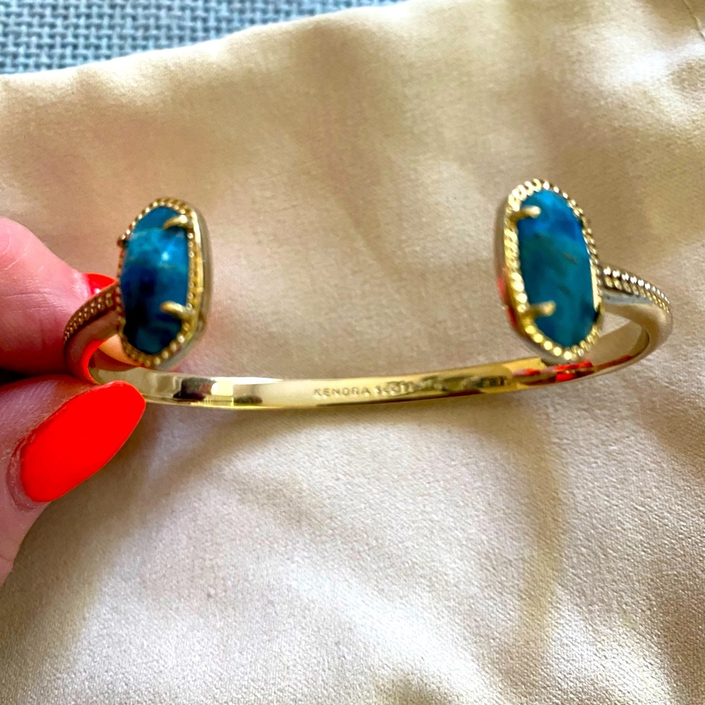 Kendra Scott bracelet